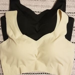 NWOT seamless, wireless bras lot